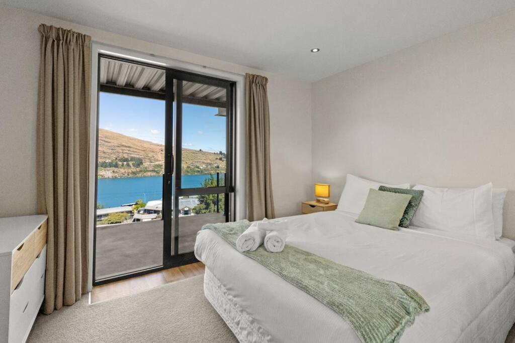 4 Bedroom Stunning Modern Family Home Queenstown Exterior photo